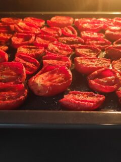 Sun dried tomatoes in oven