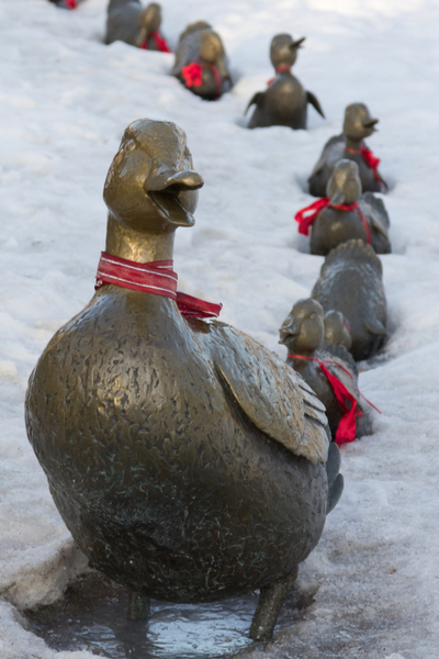 winter garden statues