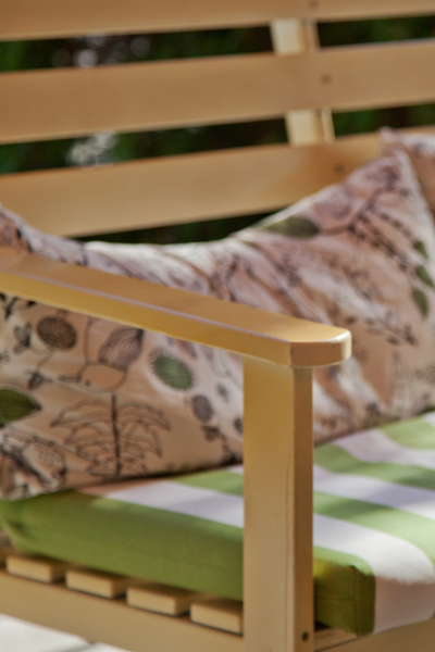 classic garden bench
