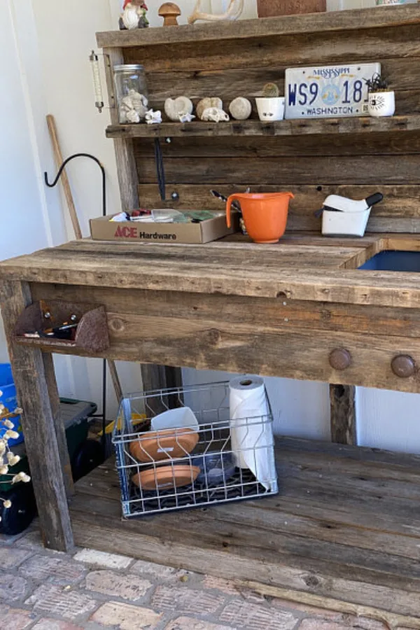 potting bench