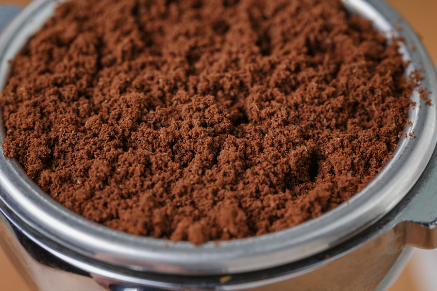 how to save coffee grounds in the winter
