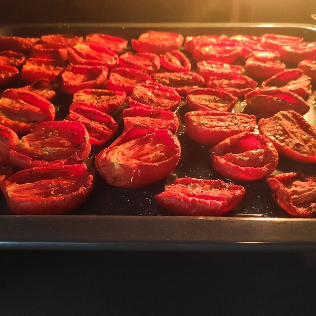 Sun dried tomatoes in oven