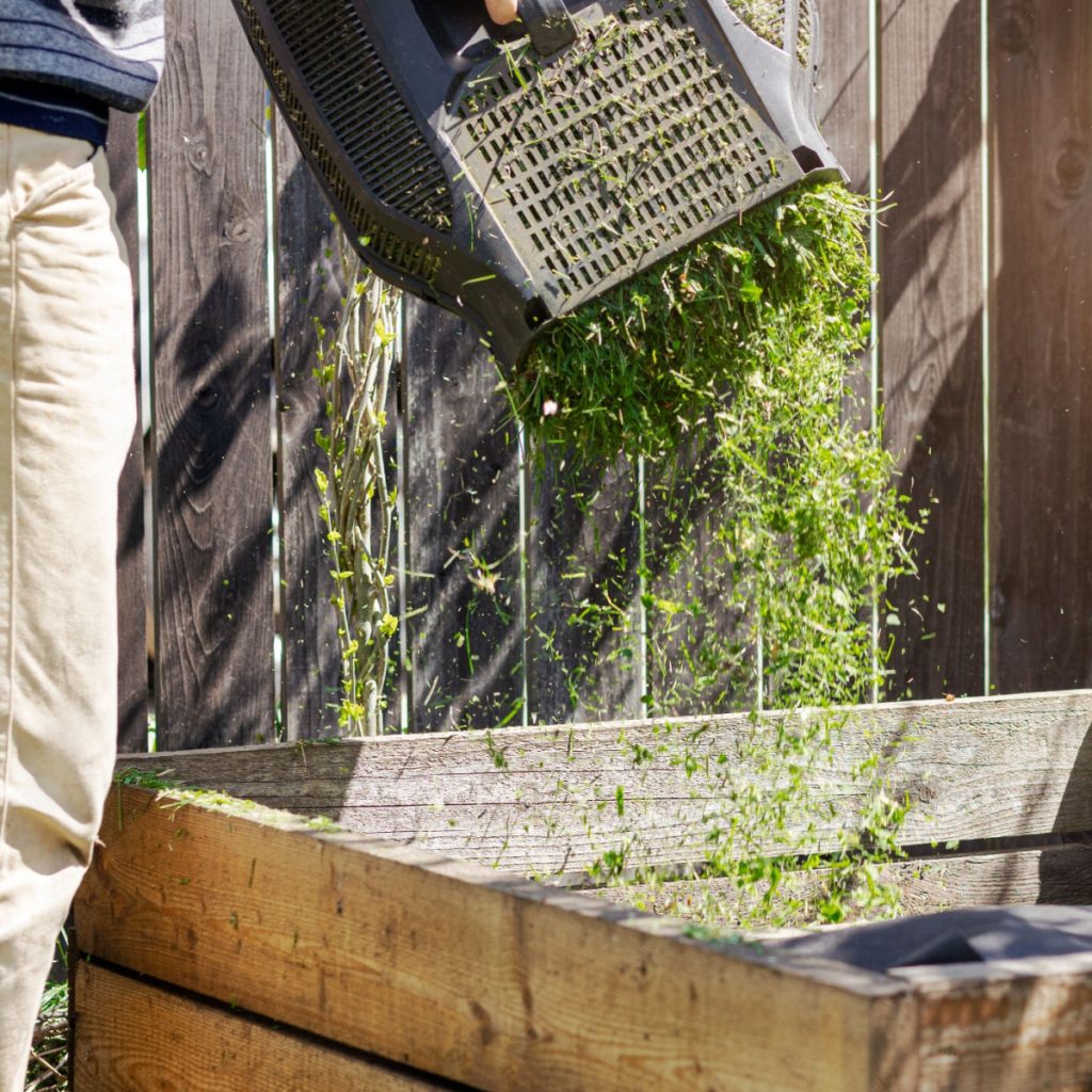 create a summer compost pile