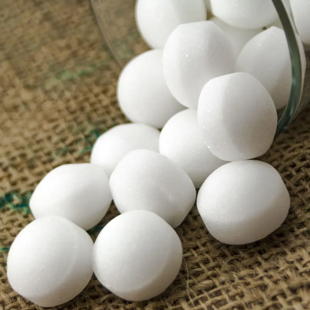 mothballs for mice