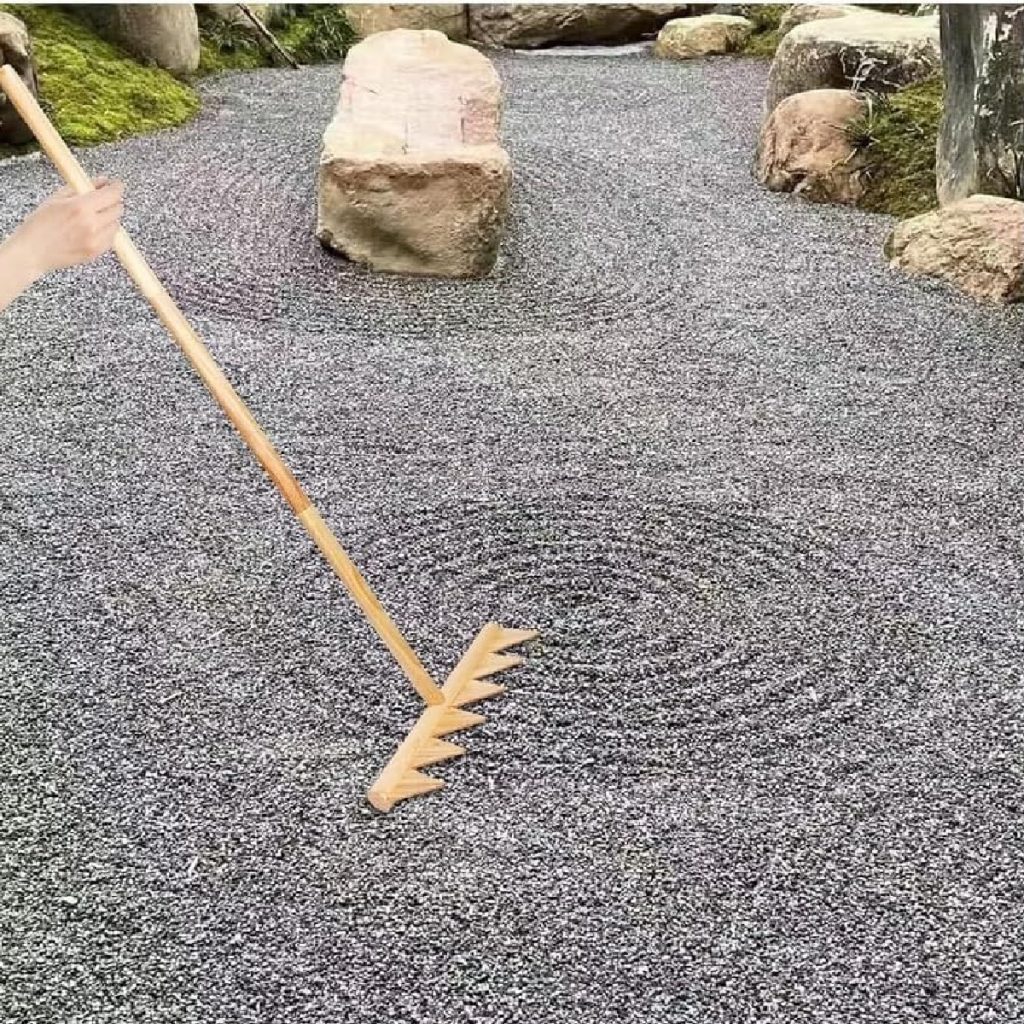 How To Create A Japanese Rake Garden In Your Backyard